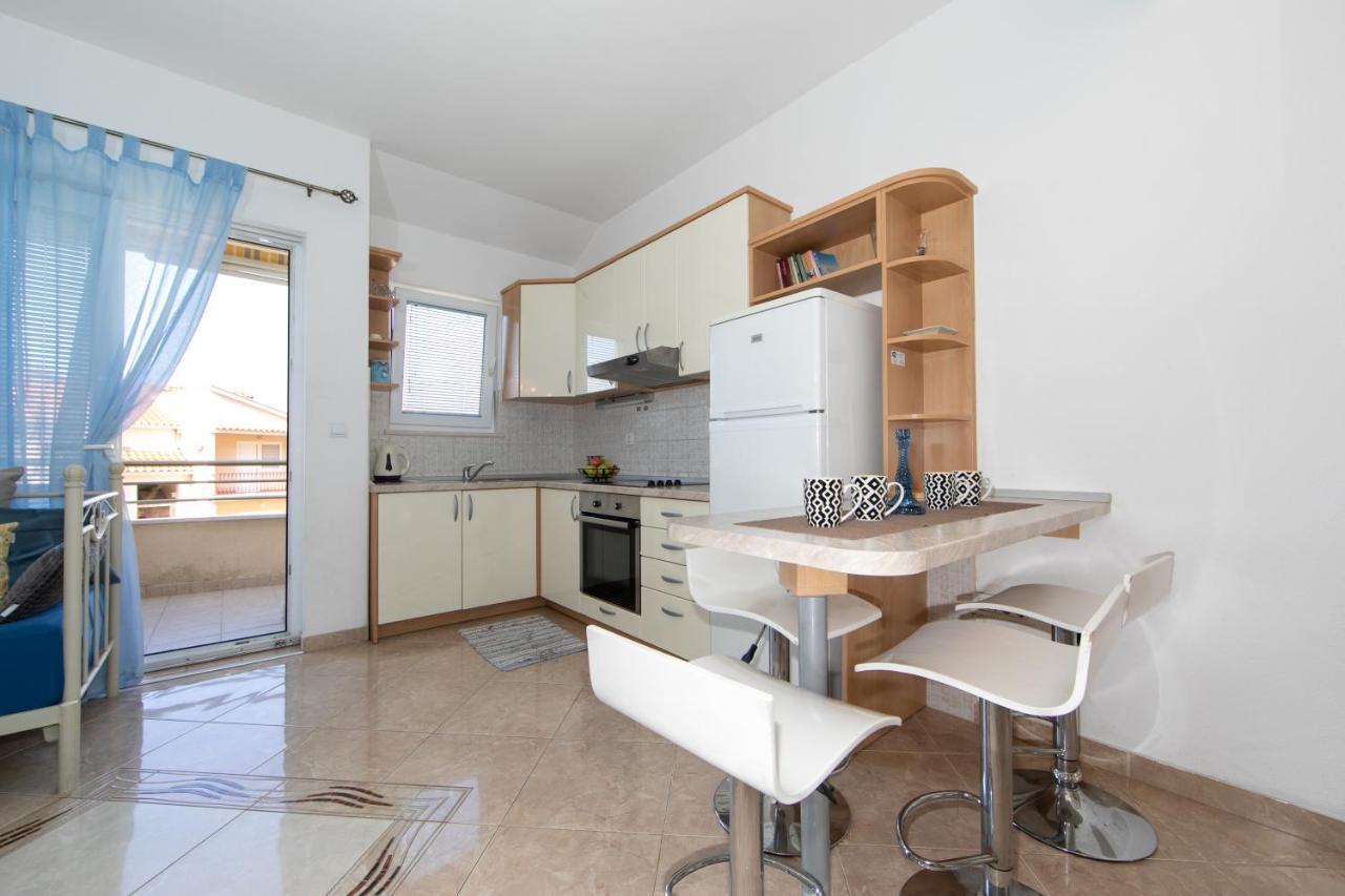 Apartmani Silva Tucepi Exterior photo